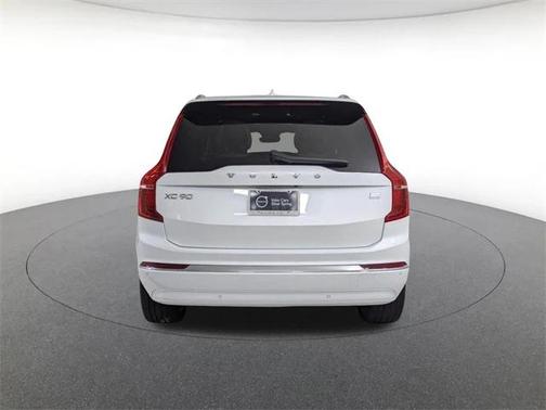 2024 Volvo XC90 Recharge Plug-In Hybrid T8 Ultimate Bright Theme 7-Seater