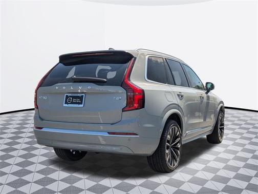 2025 Volvo XC90 Plug-In Hybrid T8 Ultra 7-Seater