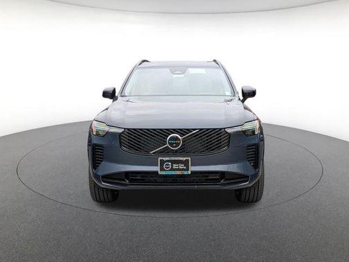 2026 Volvo XC90 B6 Ultra Dark Theme 7-Seater