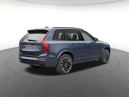2026 Volvo XC90 B6 Ultra Dark Theme 7-Seater