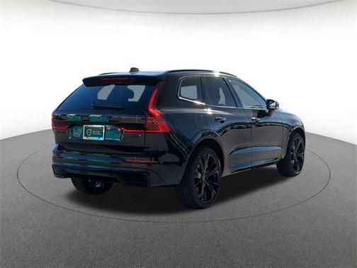 2026 Volvo XC60 Plug-In Hybrid Black Edition Ultra, T8 AWD Electric/Gasoline, Dark