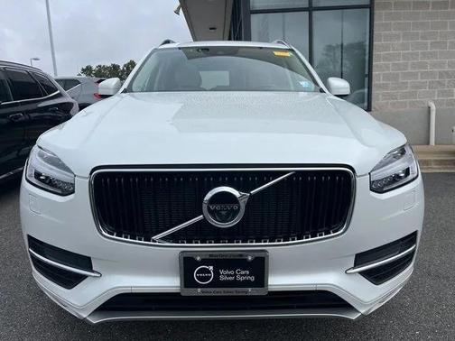 2017 Volvo XC90 T5 Momentum
