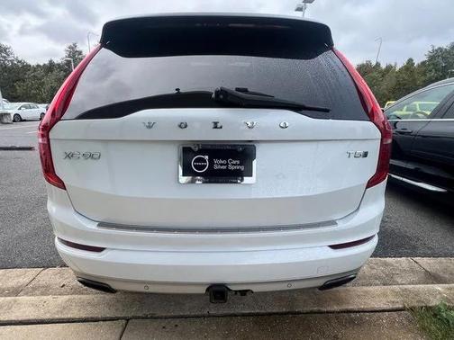 2017 Volvo XC90 T5 Momentum