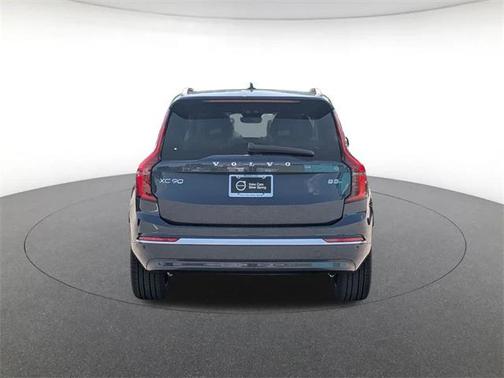 2026 Volvo XC90 B5 Core