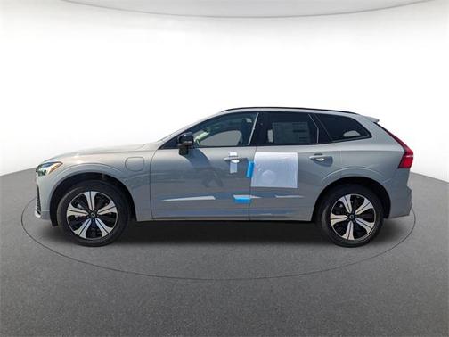 2025 Volvo XC60 Plug-In Hybrid T8 Core