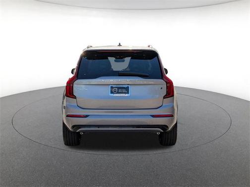 2026 Volvo XC90 B6 Ultra Dark Theme 6-Seater