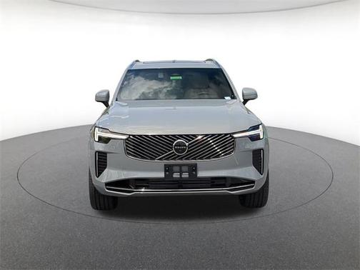 2025 Volvo XC90 Plug-In Hybrid T8 Plus 7-Seater