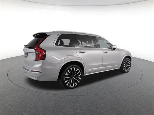 2025 Volvo XC90 B6 Plus 7-Seater