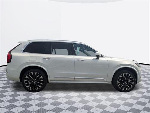 2025 Volvo XC90 Plug-In Hybrid T8 Plus 7-Seater