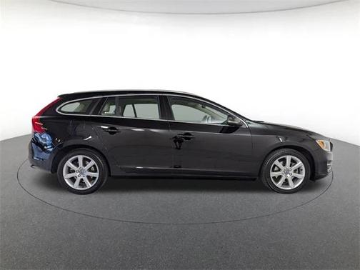 2016 Volvo V60 T5 Drive-E Premier