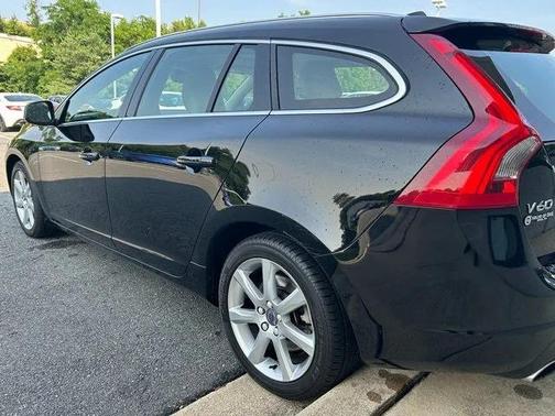 2016 Volvo V60 T5 Drive-E Premier