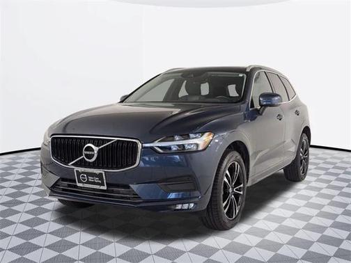 2021 Volvo XC60 T5 Momentum