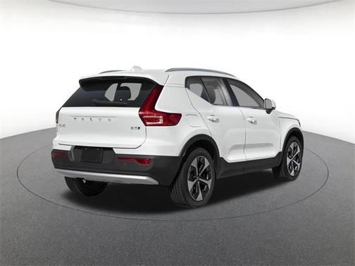 2025 Volvo XC40 B5 Plus Dark Theme