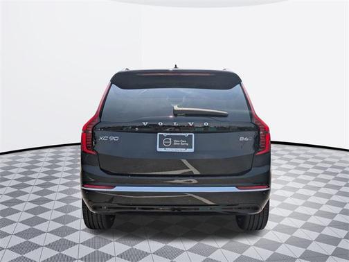 2025 Volvo XC90 B6 Ultra
