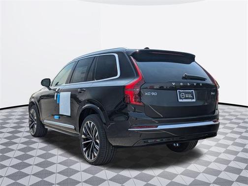 2025 Volvo XC90 B6 Ultra