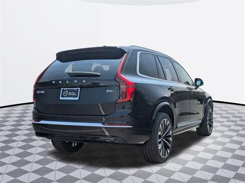 2025 Volvo XC90 B6 Ultra
