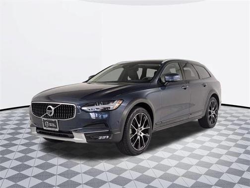 2020 Volvo V90 Cross Country T6