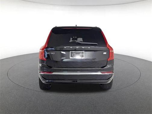 2024 Volvo XC90 Recharge Plug-In Hybrid T8 Ultimate 6-Seater