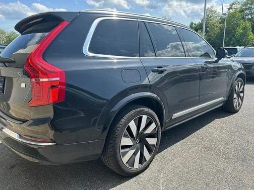 2024 Volvo XC90 Recharge Plug-In Hybrid T8 Ultimate 6-Seater