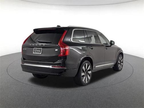 2024 Volvo XC90 Recharge Plug-In Hybrid T8 Ultimate 6-Seater