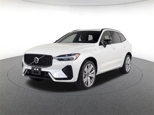 2022 Volvo XC60 Recharge Plug-In Hybrid T8 R-Design