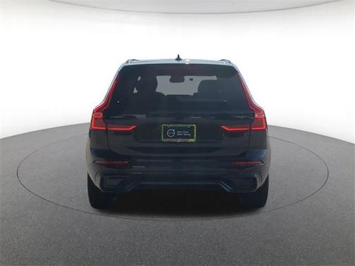 2025 Volvo XC60 Plug-In Hybrid T8 Ultra Black Edition