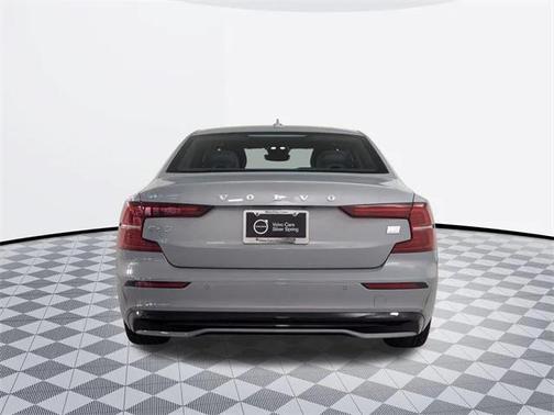 2024 Volvo S60 Recharge Plug-In Hybrid T8 Ultimate Dark Theme