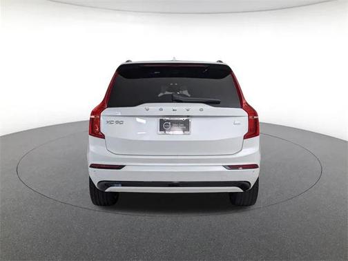 2023 Volvo XC90 Recharge Plug-In Hybrid T8 Plus Dark Theme 7-Seater