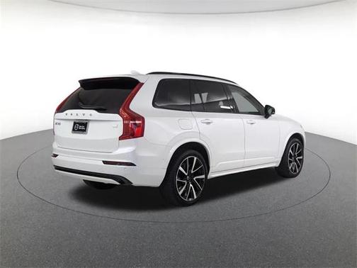 2023 Volvo XC90 Recharge Plug-In Hybrid T8 Plus Dark Theme 7-Seater