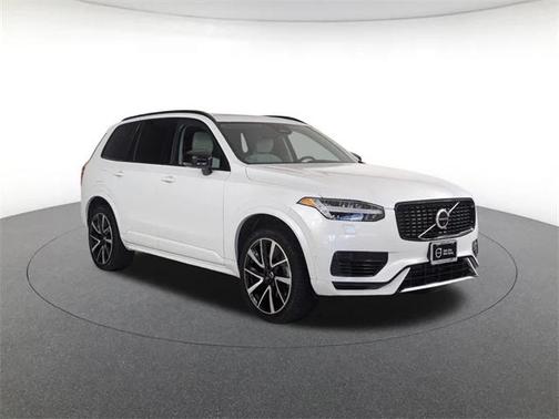 2023 Volvo XC90 Recharge Plug-In Hybrid T8 Plus Dark Theme 7-Seater