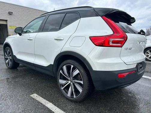 2021 Volvo XC40 Recharge Pure Electric P8