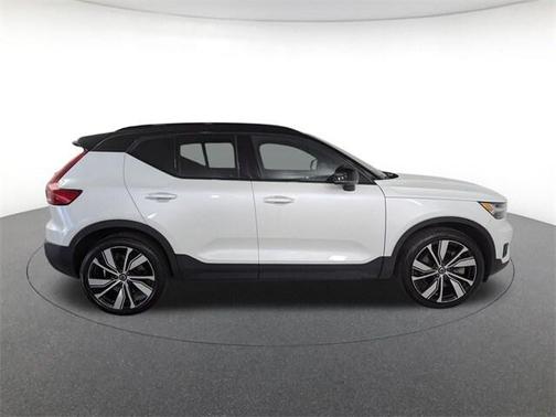 2021 Volvo XC40 Recharge Pure Electric P8