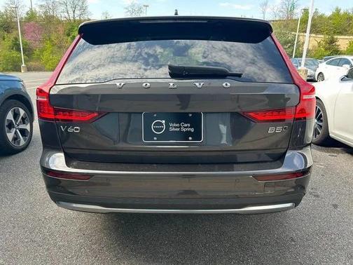 2023 Volvo V60 Cross Country B5 Plus