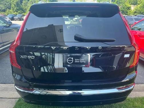 2024 Volvo XC90 Recharge Plug-In Hybrid T8 Plus 6-Seater