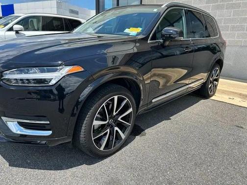 2024 Volvo XC90 B6 Plus Bright Theme 7-Seater