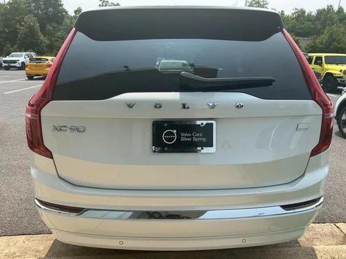 2023 Volvo XC90 Recharge Plug-In Hybrid T8 Plus Bright Theme 7-Seater