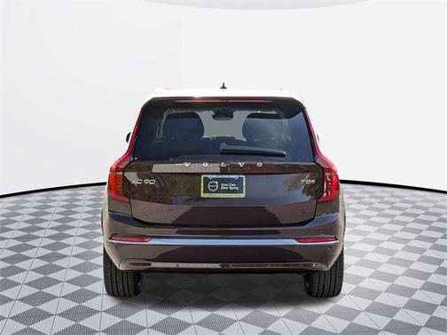 2025 Volvo XC90 Plug-In Hybrid T8 Plus 7-Seater