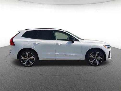 2025 Volvo XC60 Plug-In Hybrid T8 Ultra