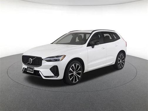 2024 Volvo XC60 B5 Plus Dark Theme