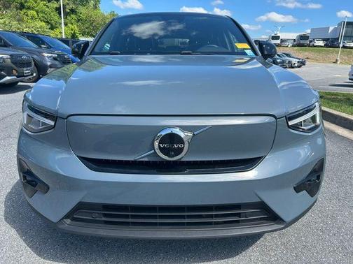 Thunder Gray Metallic 2023 Volvo C40 Recharge Pure Electric Twin Plus