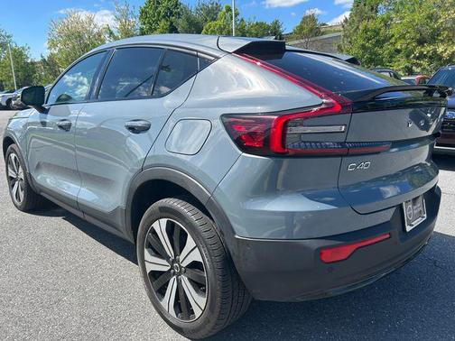 Thunder Gray Metallic 2023 Volvo C40 Recharge Pure Electric Twin Plus