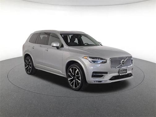 2023 Volvo XC90 B5 Plus