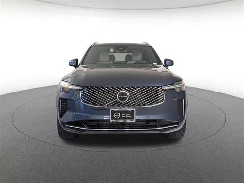 2025 Volvo XC90 Plug-In Hybrid T8 Core 7-Seater