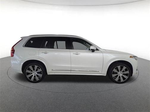2024 Volvo XC90 Recharge Plug-In Hybrid T8 Plus Bright Theme 7-Seater