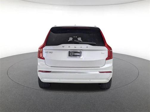 2024 Volvo XC90 Recharge Plug-In Hybrid T8 Plus Bright Theme 7-Seater