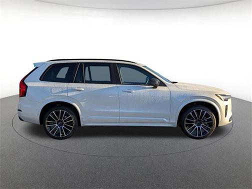 2026 Volvo XC90 B6 Ultra Dark Theme 7-Seater