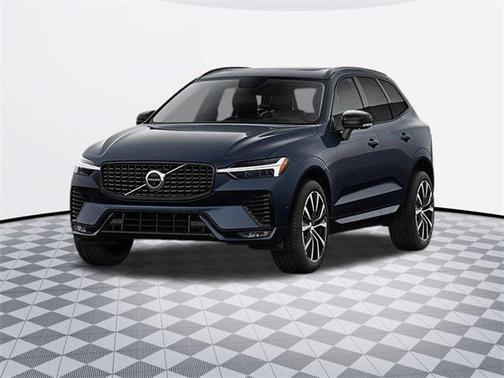 2025 Volvo XC60 B5 Ultra