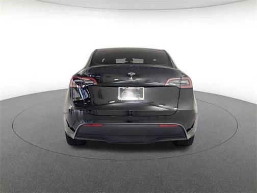 2024 Tesla Model Y RWD