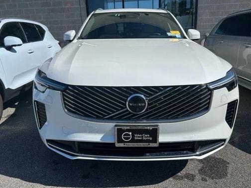 2025 Volvo XC90 B6 Plus 7-Seater