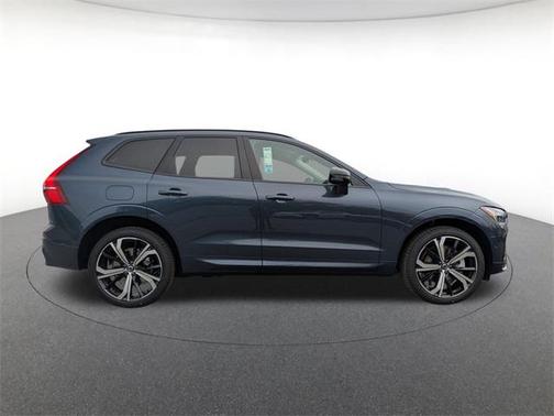 2025 Volvo XC60 Plug-In Hybrid T8 Ultra
